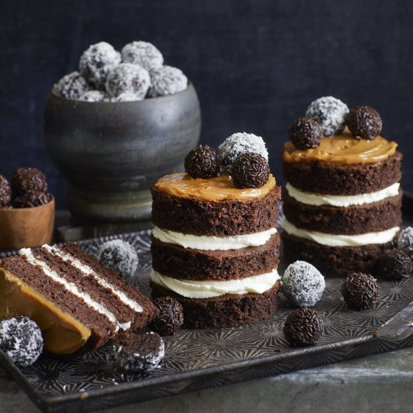Mini Chocolate Cakes with Chocolate Balls