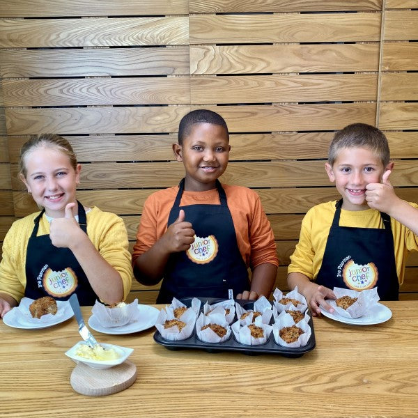 Muffins with Nutty Peanut Praline Topping