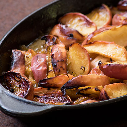 Roast Apple Wedges with Marmalade