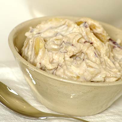 Sliced Banana and Apple Raita with Cinnamon