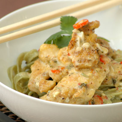 Thai-Style Chicken on Spinach Tagliatelle