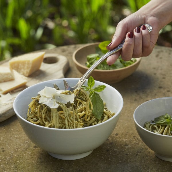Linguine with Basil Pesto