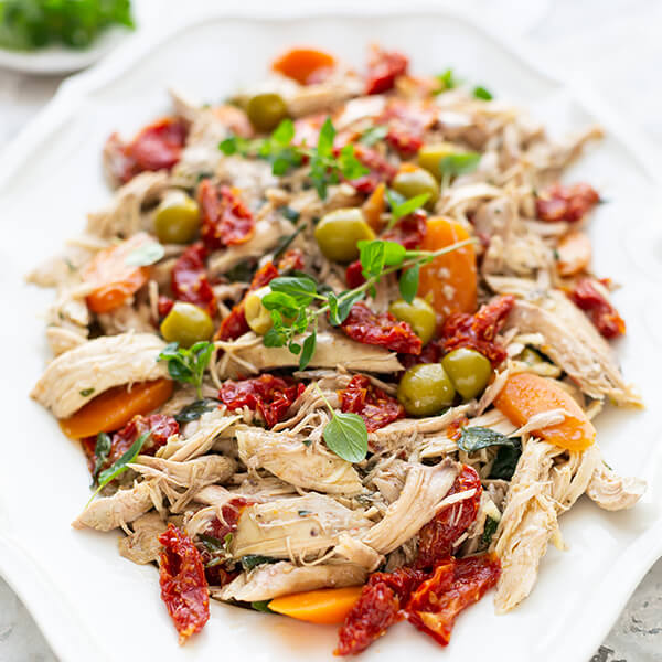 Mediterranean Chicken with Sun-dried Tomatoes and Olives
