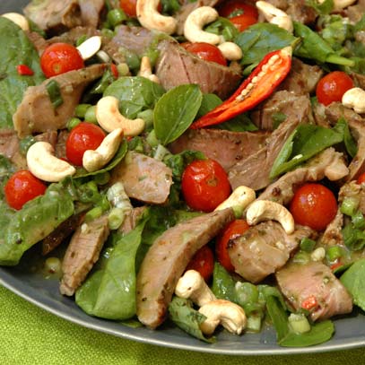 Chilli Beef Salad with Cashew Nuts