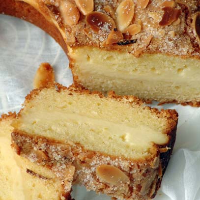 Cream Cheese Cake with Almonds