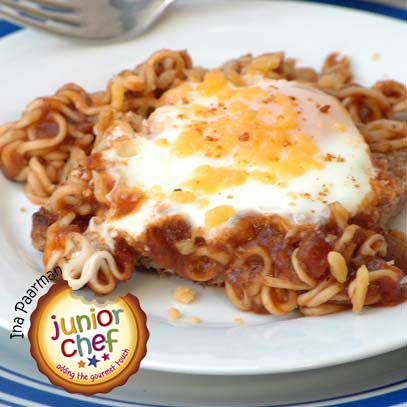 Eggs Baked in Bolognaise