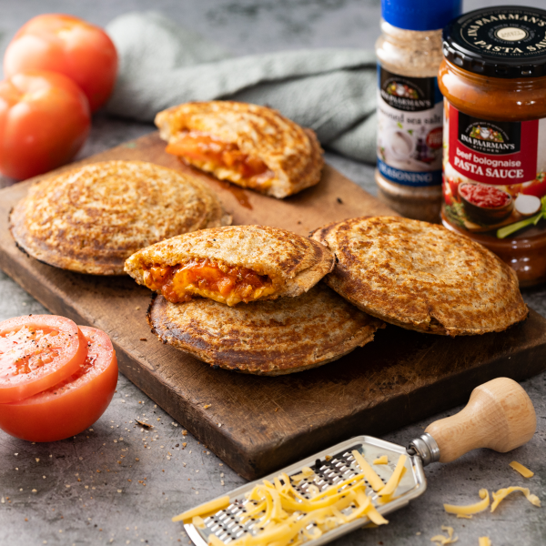 Bolognaise Jaffels with Cheese and Tomato