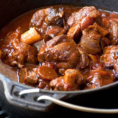 Lamb or Venison Potjie with Baby Onions