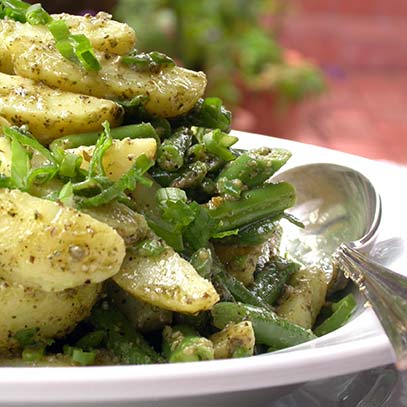 Potato Salad with Green Beans and Basil Pesto