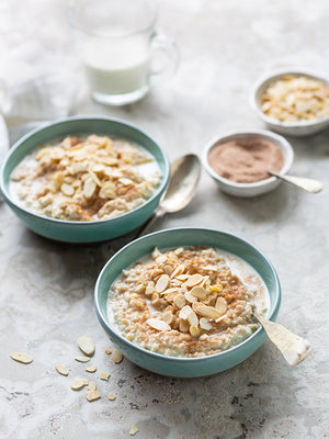Creamy Oats with Cinnamon Sugar and Almonds
