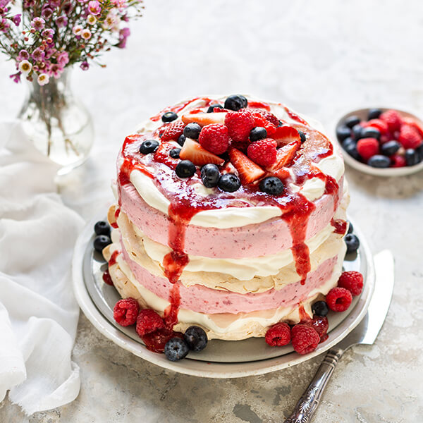 Meringue and Strawberry Ice Cream Cake