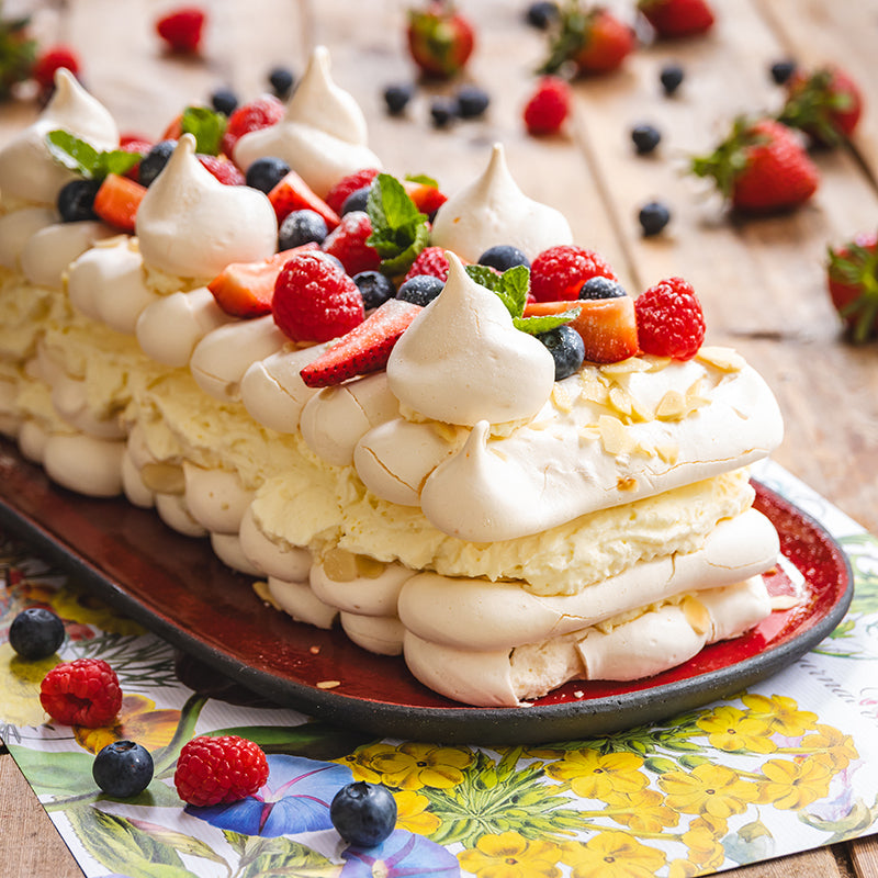 Meringue with Berries