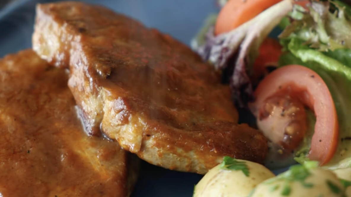 Video thumbnail for Spanish Tomato Pork recipe