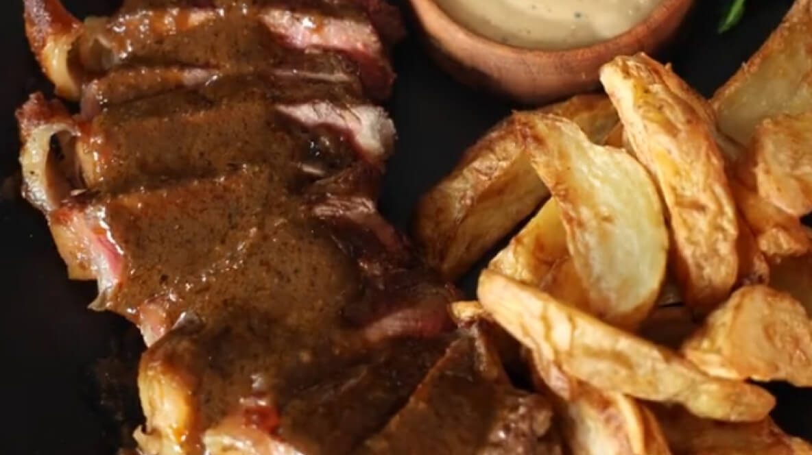 Video thumbnail for Steakhouse Pepper Steak recipe